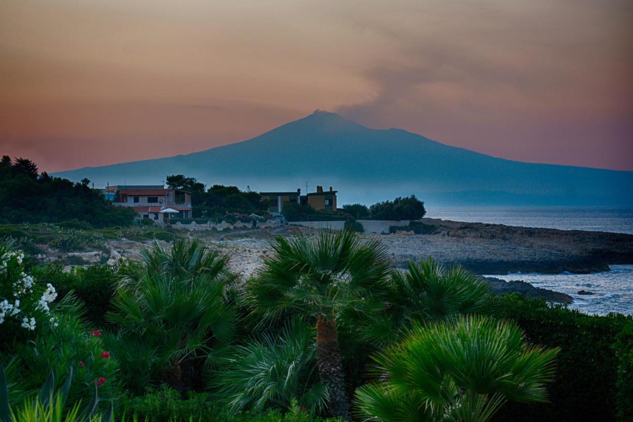 La Casa In Riva Al Mare Villa Augusta Bagian luar foto