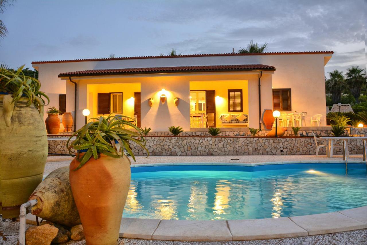 La Casa In Riva Al Mare Villa Augusta Bagian luar foto