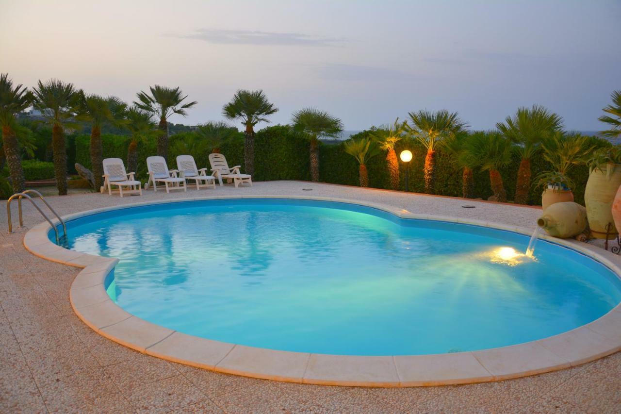 La Casa In Riva Al Mare Villa Augusta Bagian luar foto