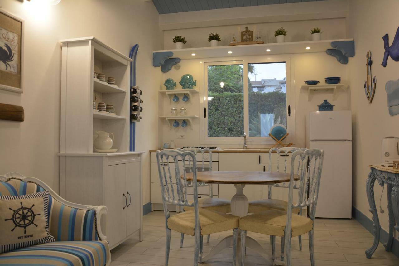 La Casa In Riva Al Mare Villa Augusta Bagian luar foto