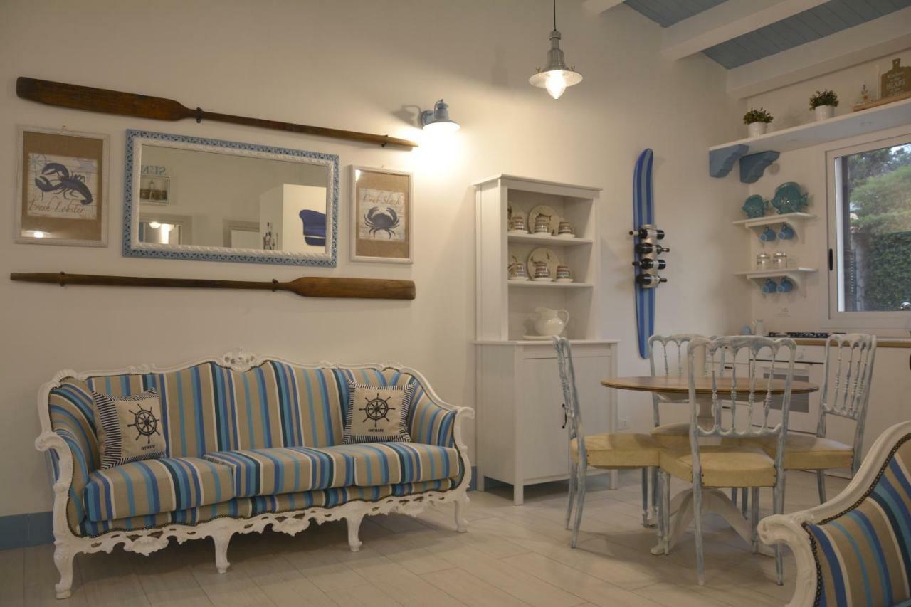 La Casa In Riva Al Mare Villa Augusta Bagian luar foto
